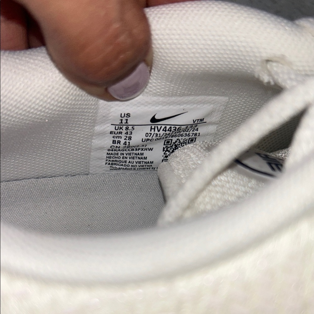 Nike Air Max DN SE, Women’s Size 11 - Picture 10 of 10